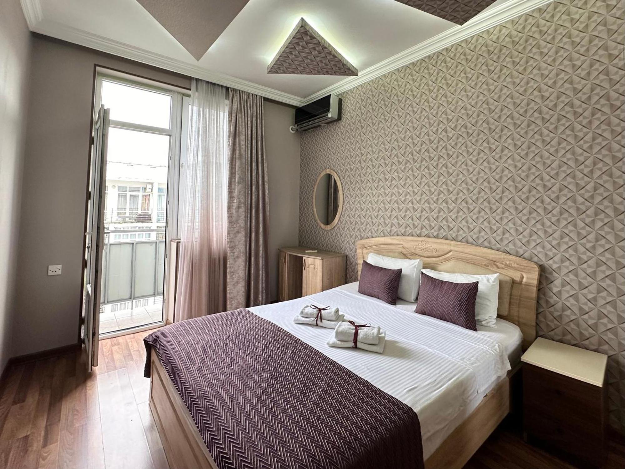 Grand Home Batumi Værelse billede