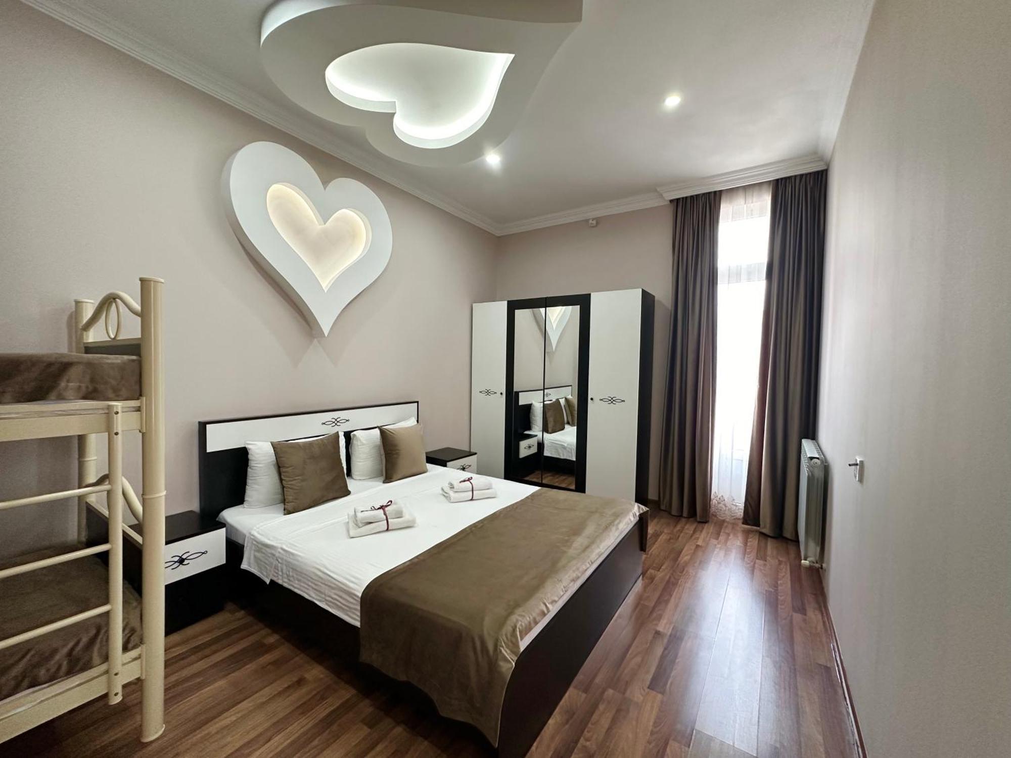 Grand Home Batumi Værelse billede
