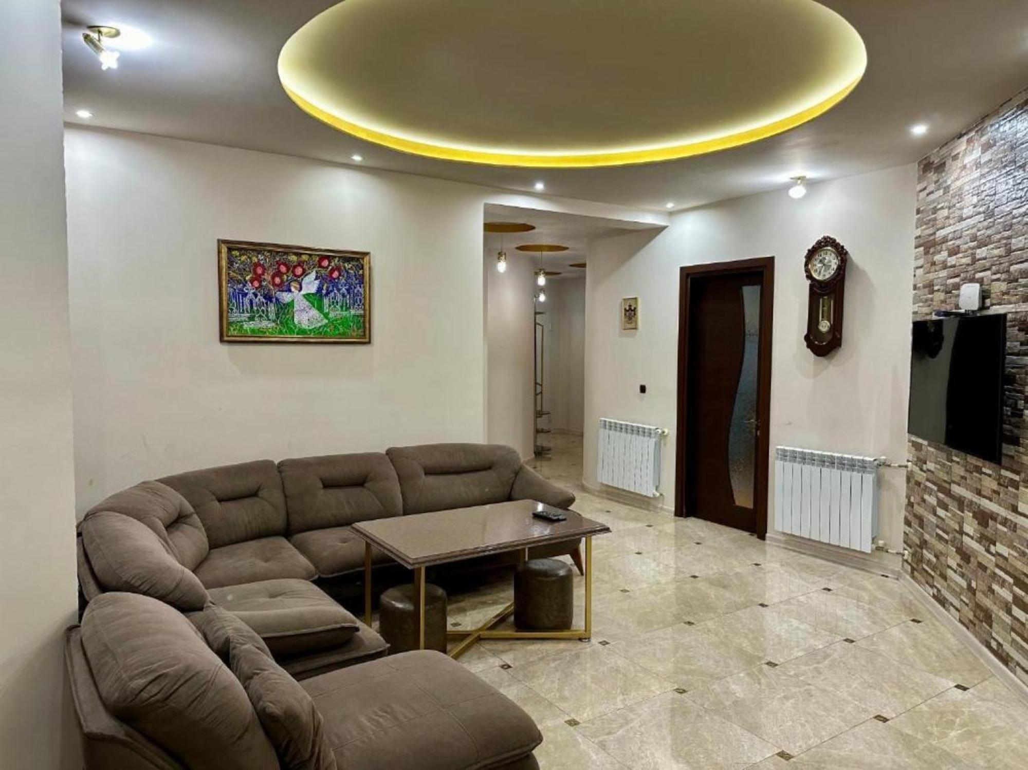 Grand Home Batumi Værelse billede