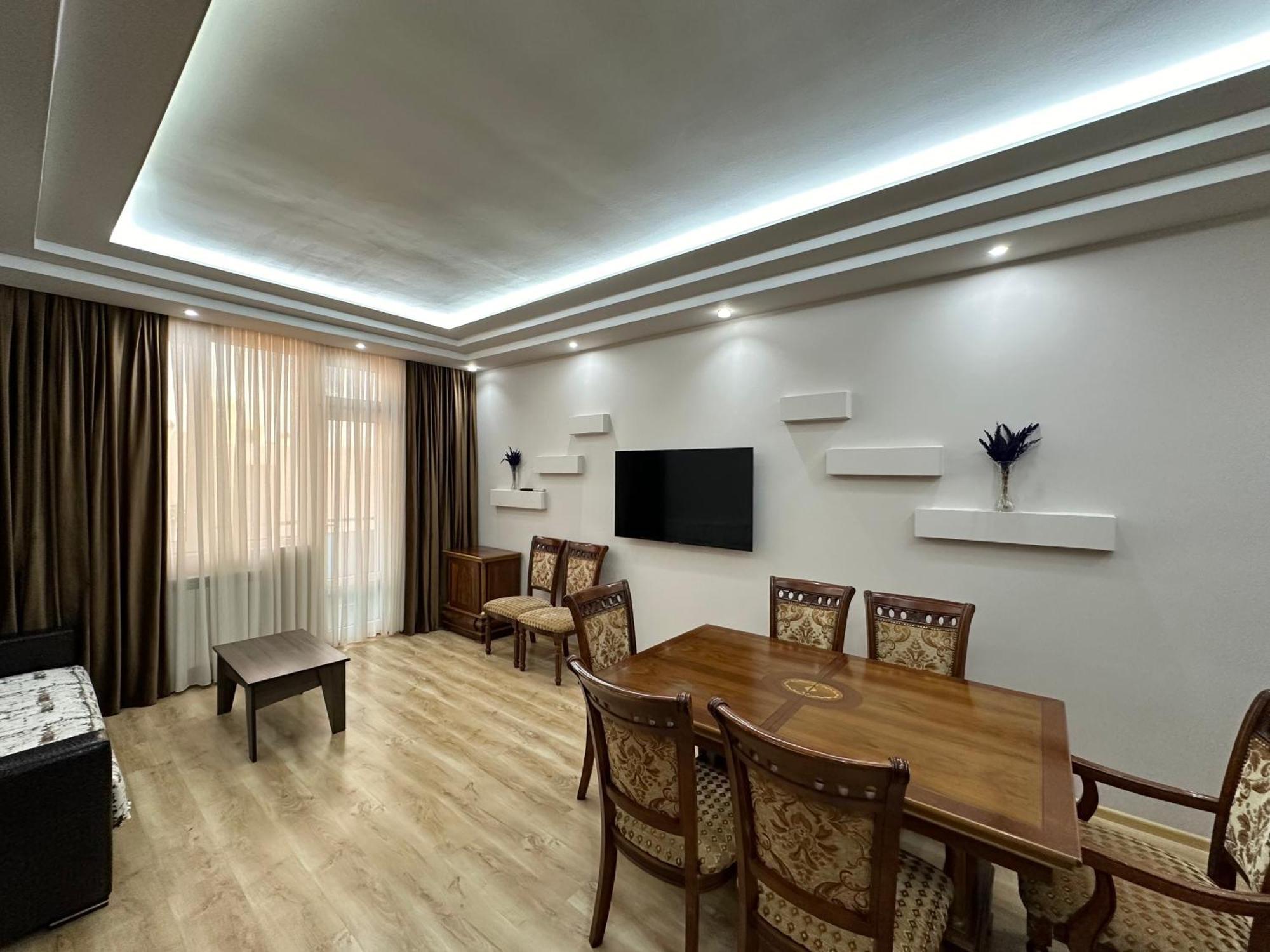 Grand Home Batumi Værelse billede